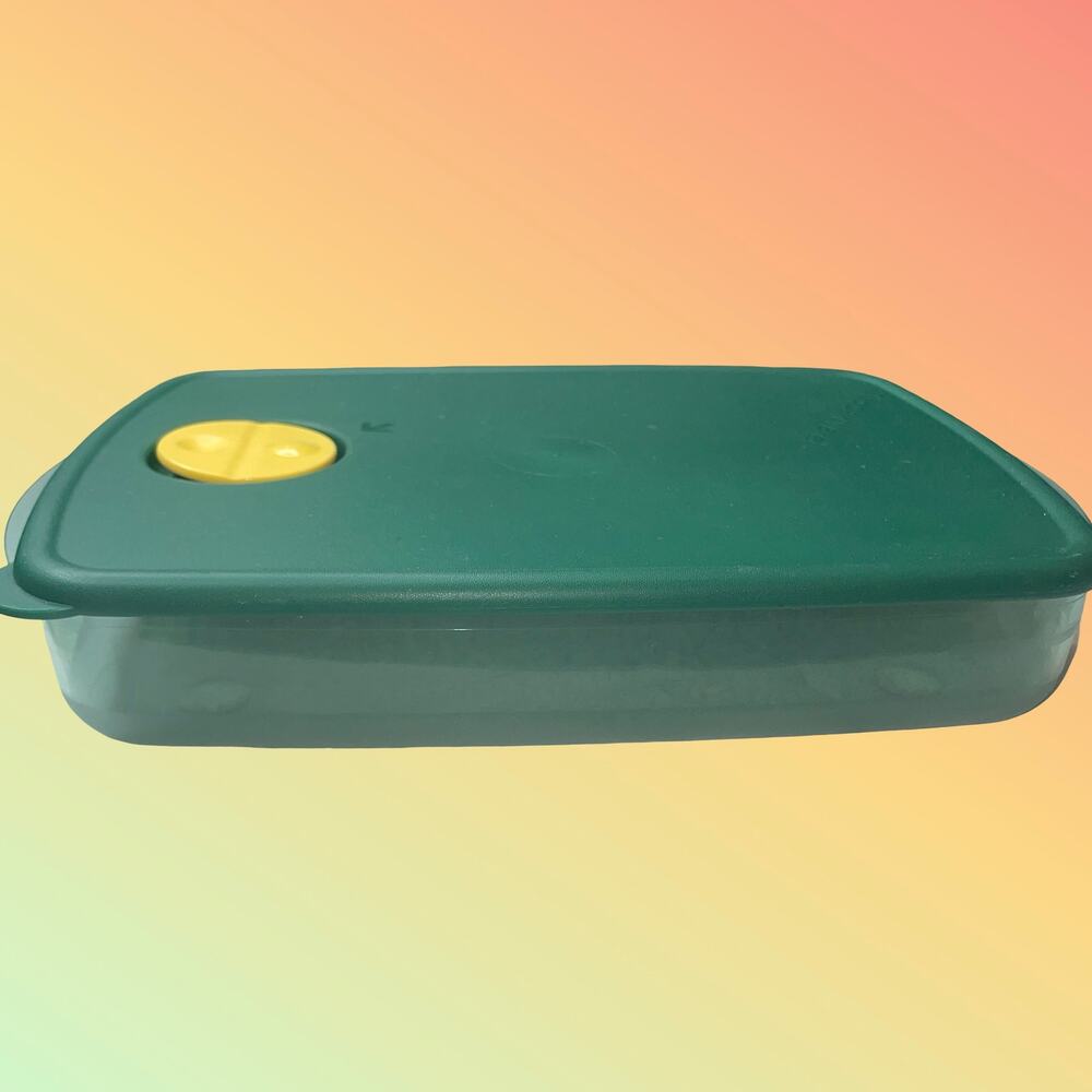 Tupperware Rock N Serve 6 Cup Microwave Container Green Yellow Vent 3381B